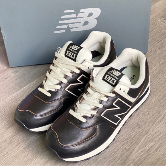 NWT New Balance 574 - Picture 2 of 9